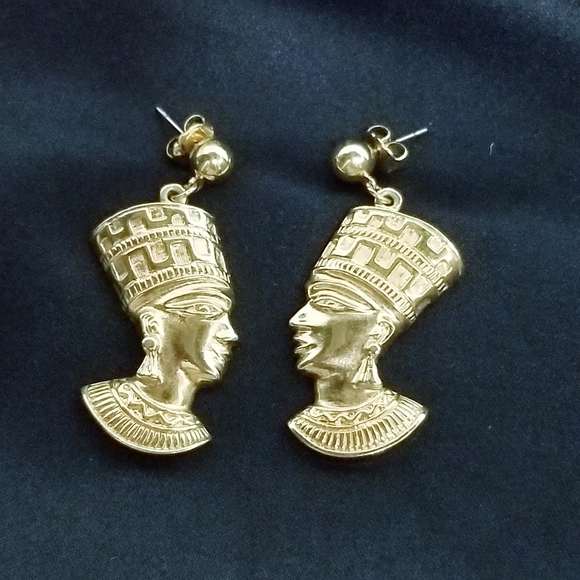 Avon Jewelry - Egyptian Nefertiti Gold Drop Earrings